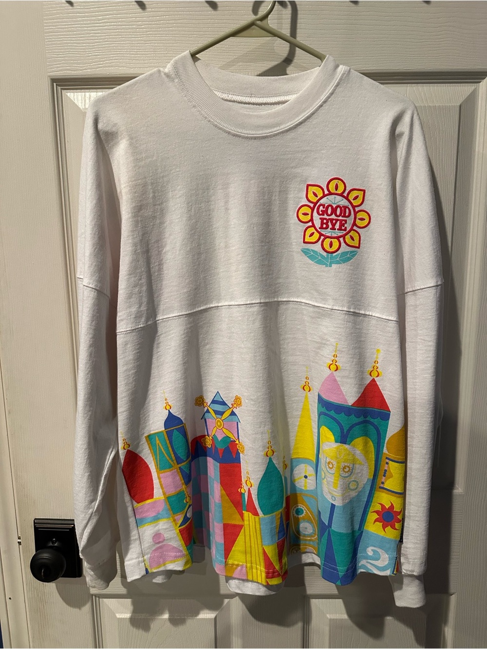 Disney World Spirit Jersey It’s A Small World Size Adult Small